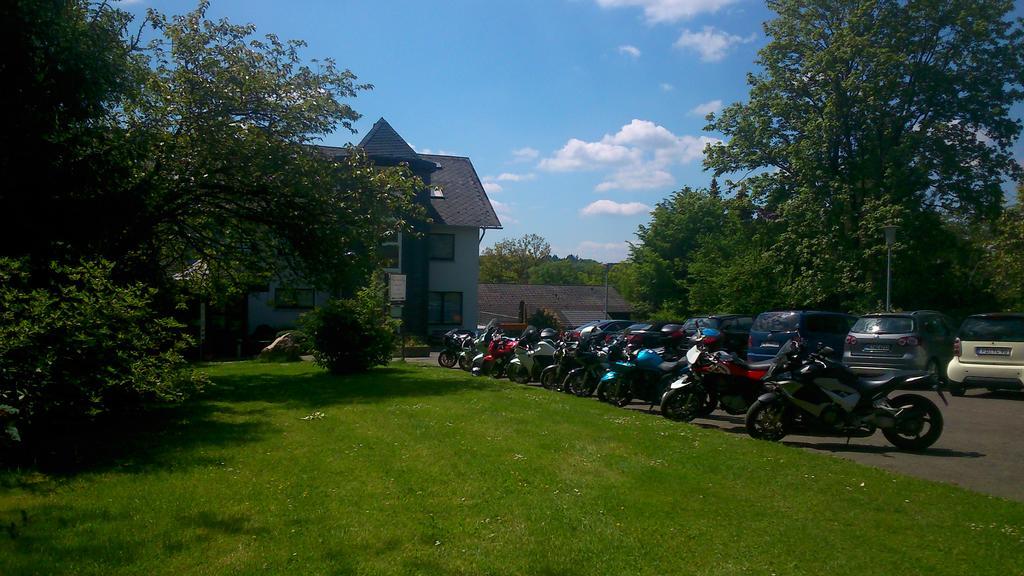 Landhotel Karrenberg Kirchberg an der Jagst エクステリア 写真